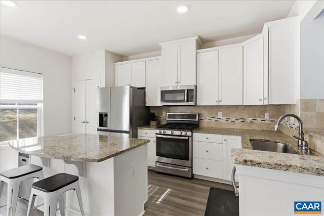 2054 BETHPAGE CT #2054, Charlottesville, VA 22901