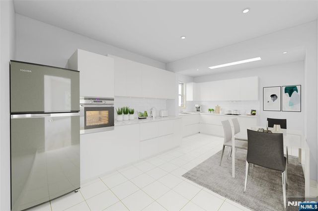 19 Vivian, Emerson, NJ 07630