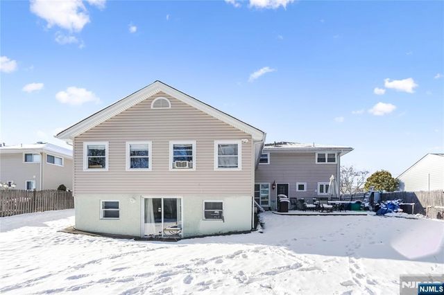 19 Vivian, Emerson, NJ 07630