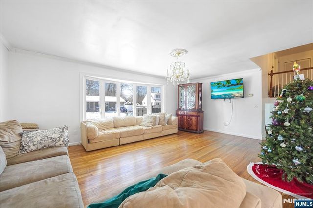 19 Vivian, Emerson, NJ 07630