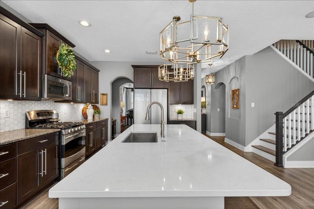5955 PARKSET DRIVE, Lithia, FL 33547