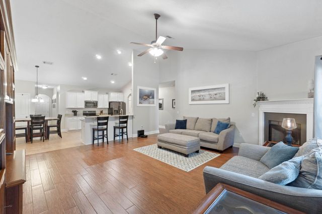 2779 Grand Bay Court, Navarre, FL 32566