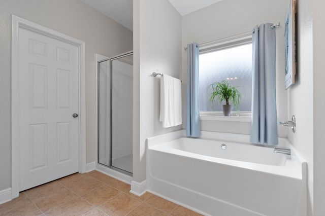 2779 Grand Bay Court, Navarre, FL 32566