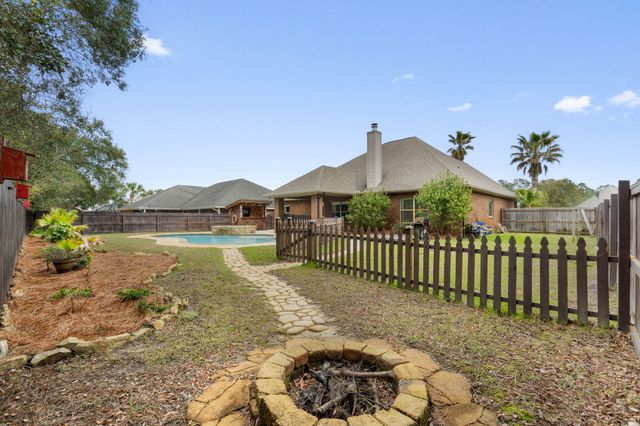 2779 Grand Bay Court, Navarre, FL 32566