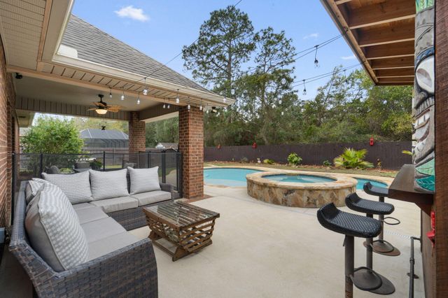 2779 Grand Bay Court, Navarre, FL 32566