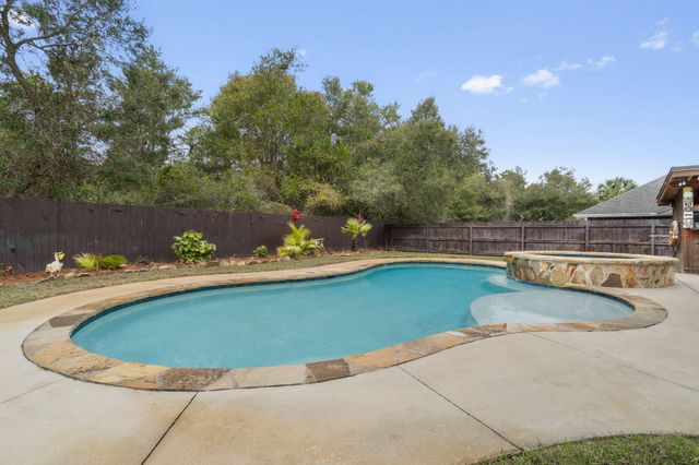 2779 Grand Bay Court, Navarre, FL 32566