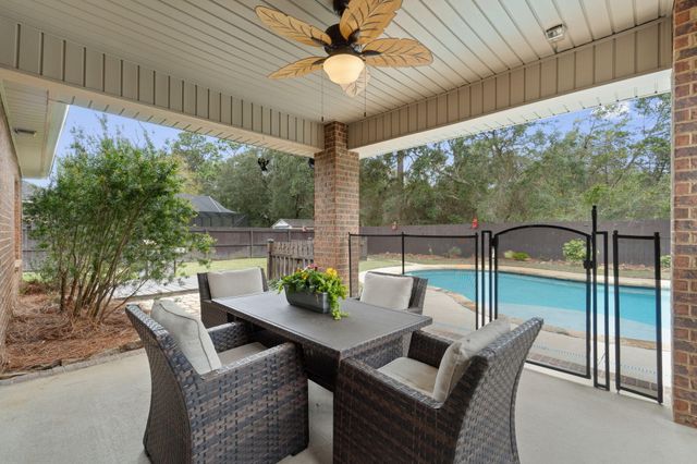 2779 Grand Bay Court, Navarre, FL 32566