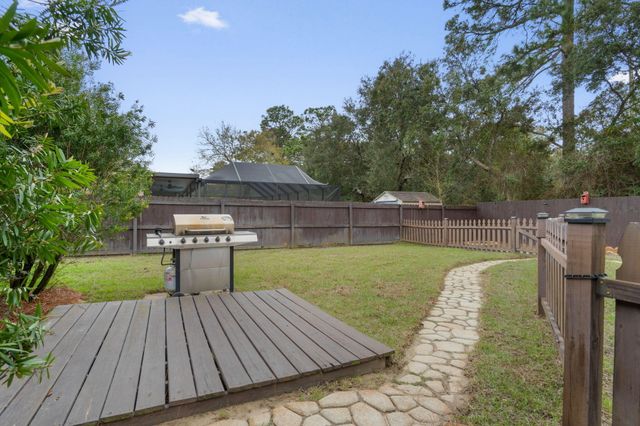 2779 Grand Bay Court, Navarre, FL 32566