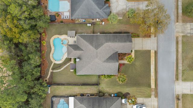 2779 Grand Bay Court, Navarre, FL 32566