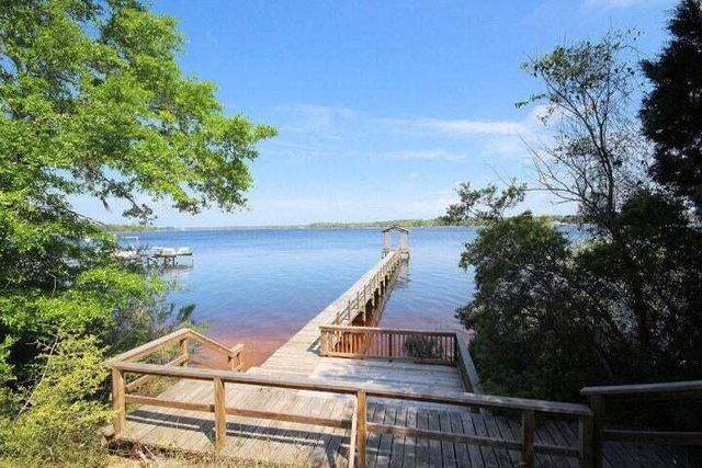 2779 Grand Bay Court, Navarre, FL 32566