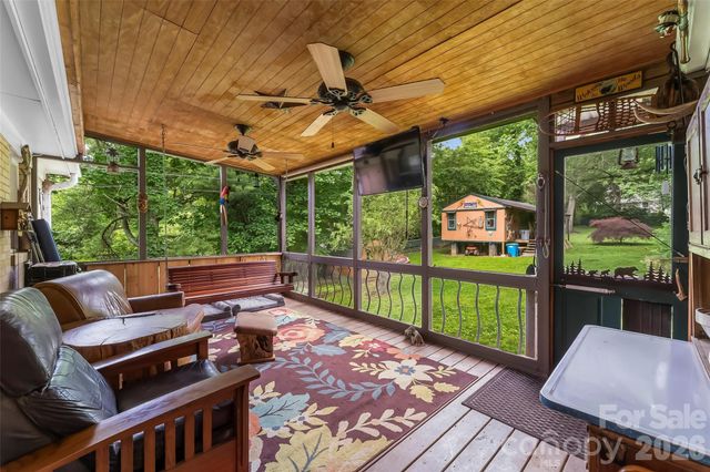 10 Oak Leaf Lane, Arden, NC 28704