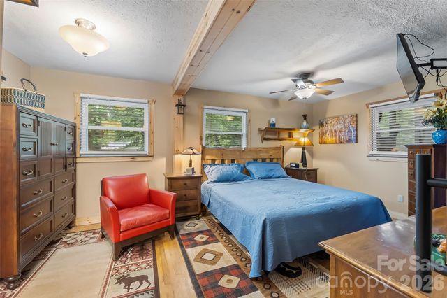 10 Oak Leaf Lane, Arden, NC 28704
