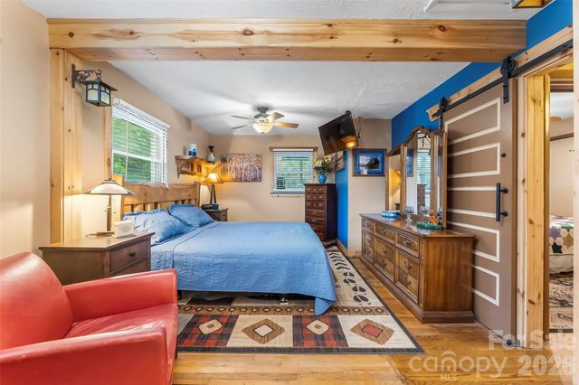 10 Oak Leaf Lane, Arden, NC 28704