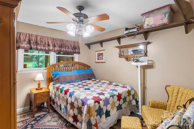 10 Oak Leaf Lane, Arden, NC 28704