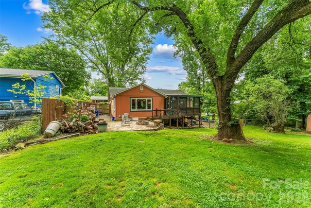10 Oak Leaf Lane, Arden, NC 28704
