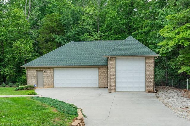 2403 Brewington Sibert Place, Greensboro, NC 27406