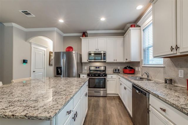 4258 Mcgregor Bluff Lane, Conroe, TX 77304