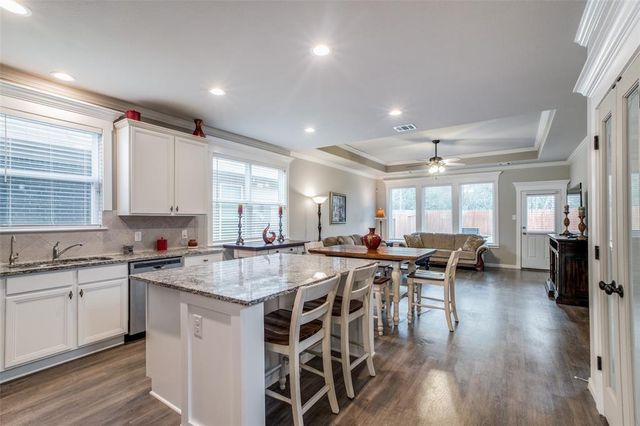 4258 Mcgregor Bluff Lane, Conroe, TX 77304