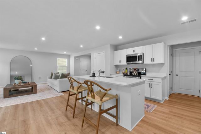 520 Mills Hill Way, Greenville, SC 29605
