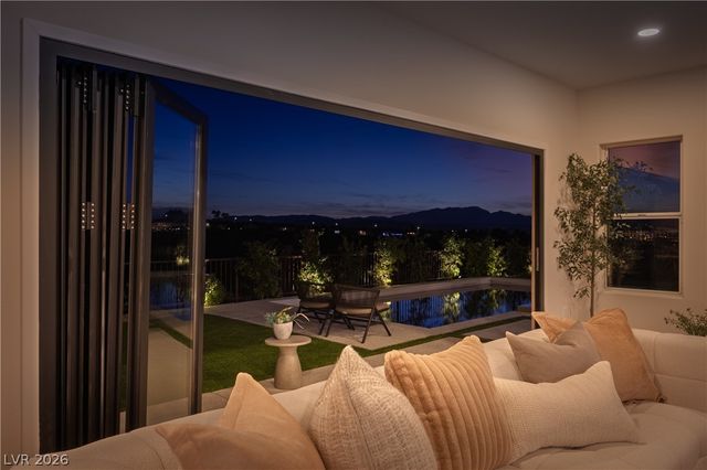 2567 Evening Sky Drive, Henderson, NV 89052