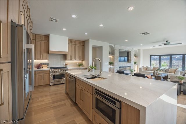2567 Evening Sky Drive, Henderson, NV 89052