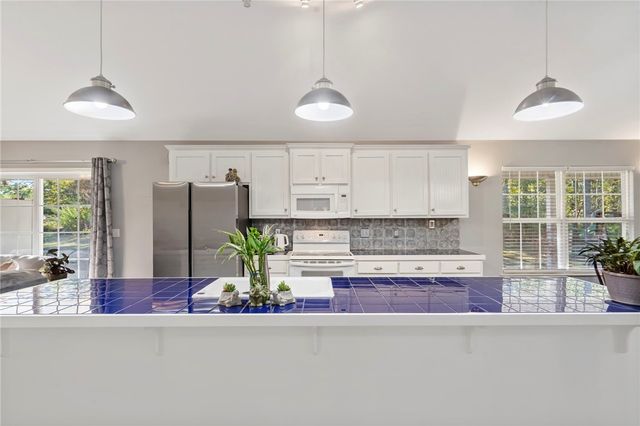 19555 Highway 16, Siloam Springs, AR 72761