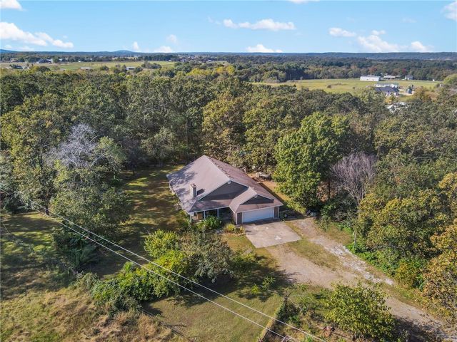 19555 Highway 16, Siloam Springs, AR 72761