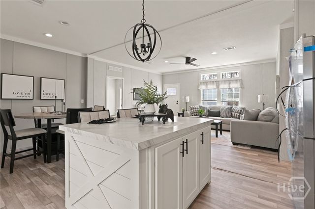 678 W. 3rd Street, Springfield, GA 31329