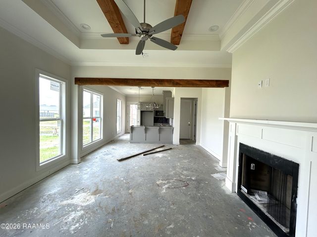 208 Oak Village Drive, Scott, LA 70583