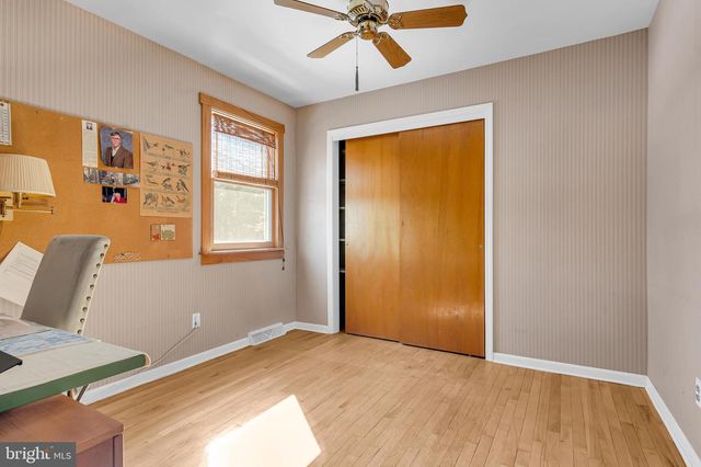 38 STARDUST DR, Newark, DE 19702