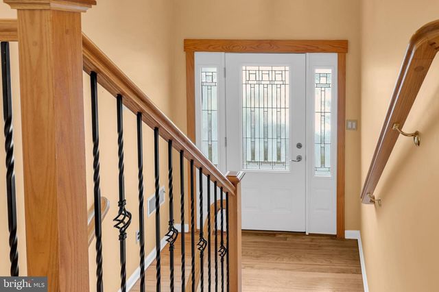 38 STARDUST DR, Newark, DE 19702