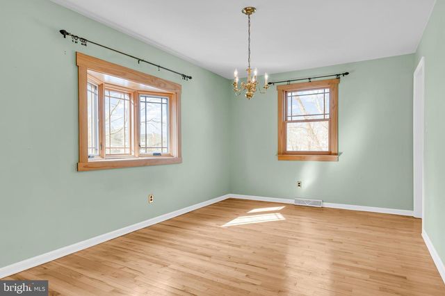 38 STARDUST DR, Newark, DE 19702