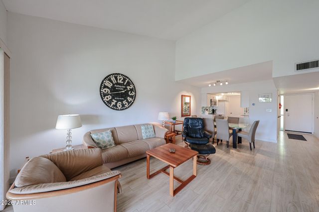11032 N 28TH Drive 303, Phoenix, AZ 85029