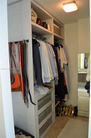 68 SE 6th St 2708, Miami, FL 33131