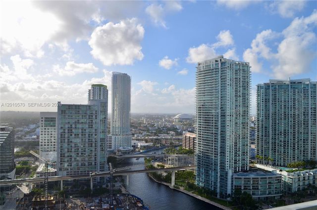 68 SE 6th St 2708, Miami, FL 33131