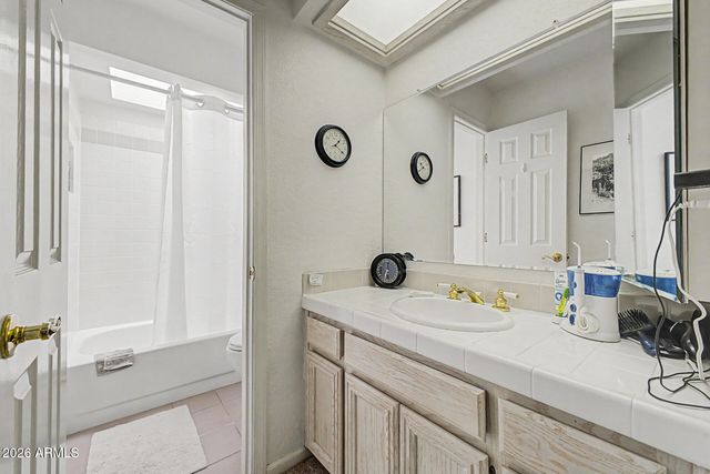 10626 N 8th Street, Phoenix, AZ 85020