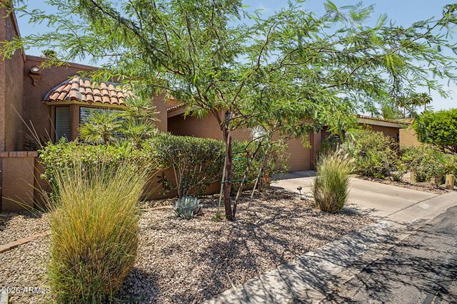 10626 N 8th Street, Phoenix, AZ 85020