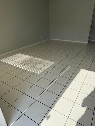 1812 E Oakland Park Boulevard 29, Oakland Park, FL 33306