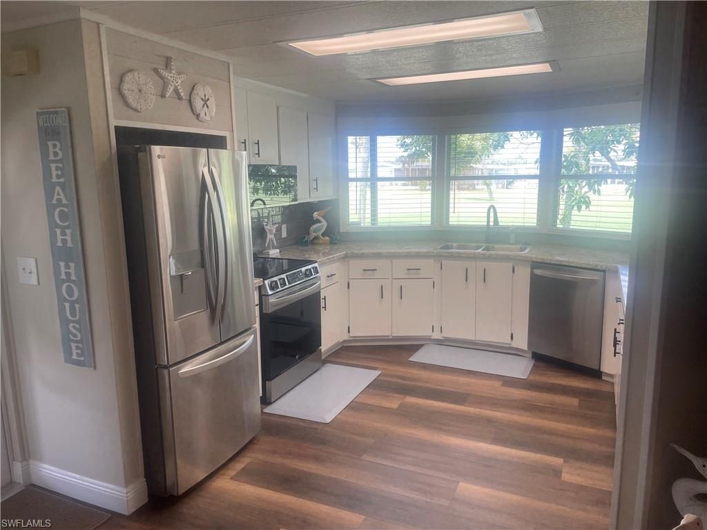 335 Nicklaus BLVD, NORTH FORT MYERS, FL 33903 — photo 3
