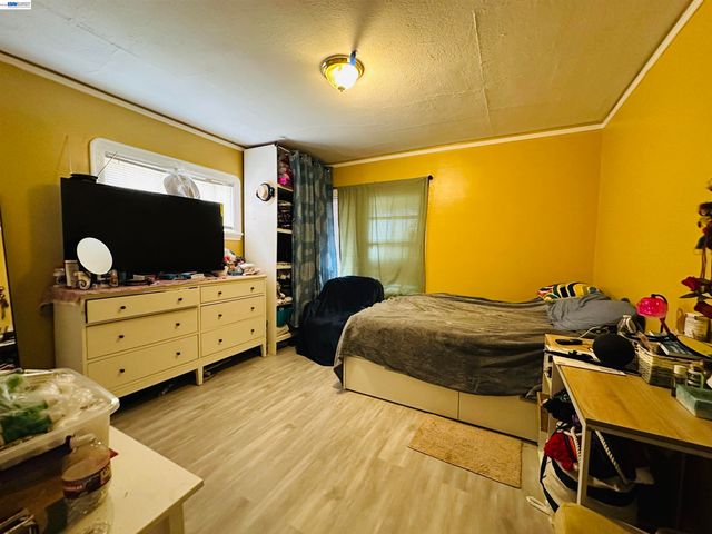 1301 60Th Ave, Oakland, CA 94621