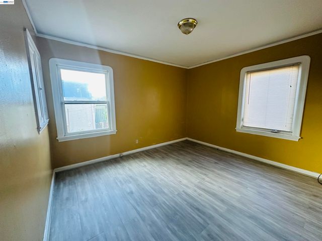 1301 60Th Ave, Oakland, CA 94621