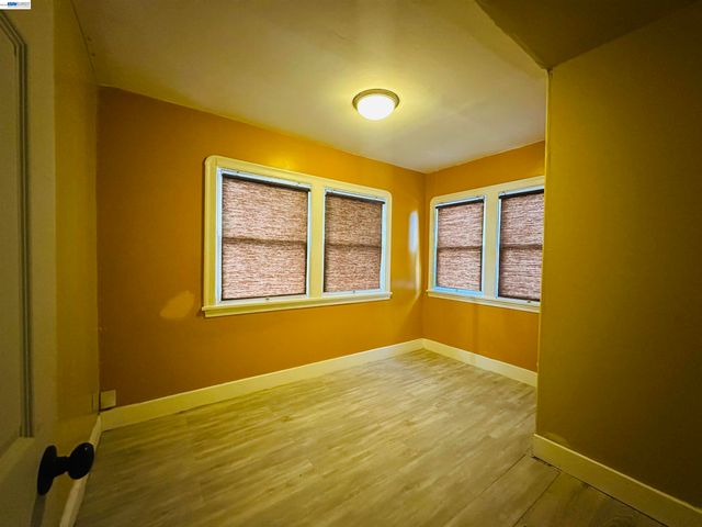 1301 60Th Ave, Oakland, CA 94621