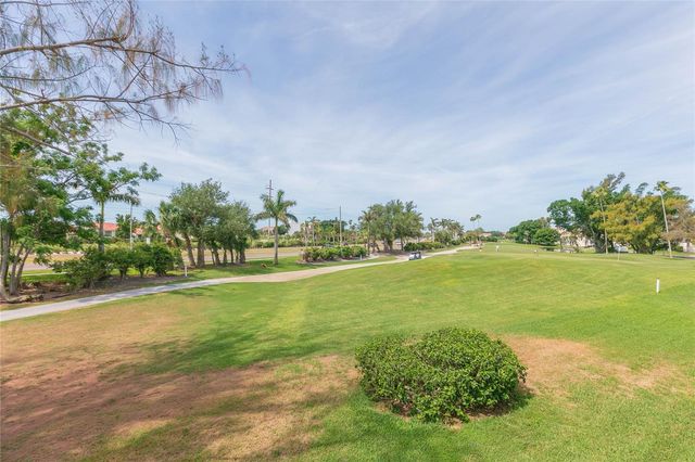 5510 PUERTA DEL SOL BOULEVARD S 232, St Petersburg, FL 33715