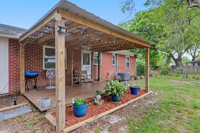 331 Shirley Court, Biloxi, MS 39531