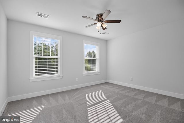 6710 GINSENG LN, King George, VA 22485
