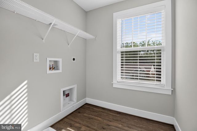 6710 GINSENG LN, King George, VA 22485