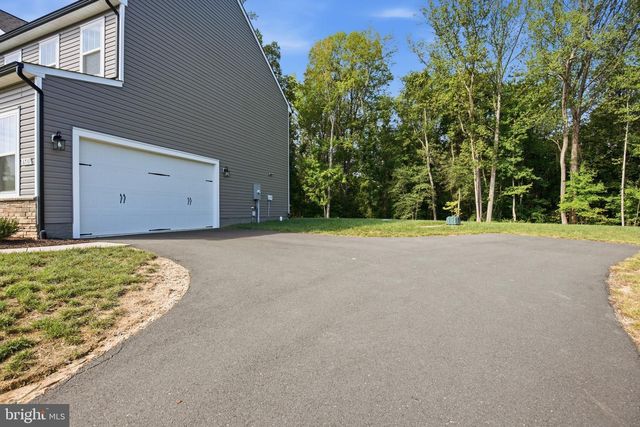 6710 GINSENG LN, King George, VA 22485