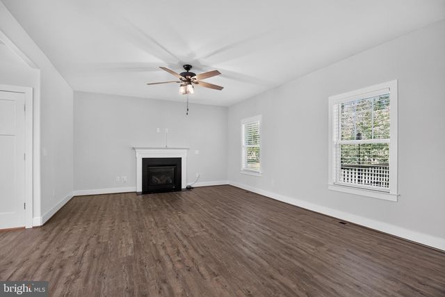 6710 GINSENG LN, King George, VA 22485