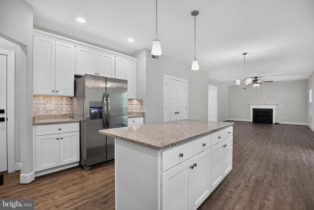 6710 GINSENG LN, King George, VA 22485