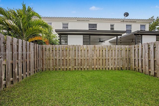 2644 SE 13th St, Homestead, FL 33035